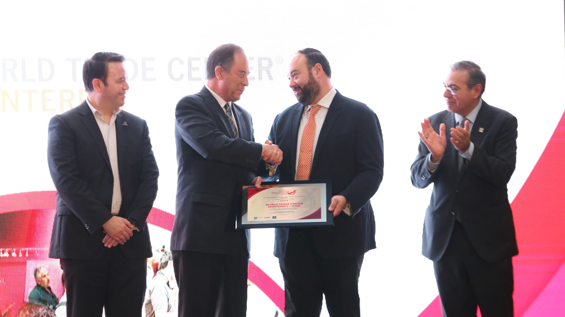 entrega-premio-nuevo-leon-a-la-competitividad-2024-1